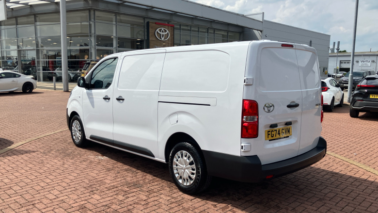 Toyota Proace L2 Diesel 2.0D 145 Icon Van